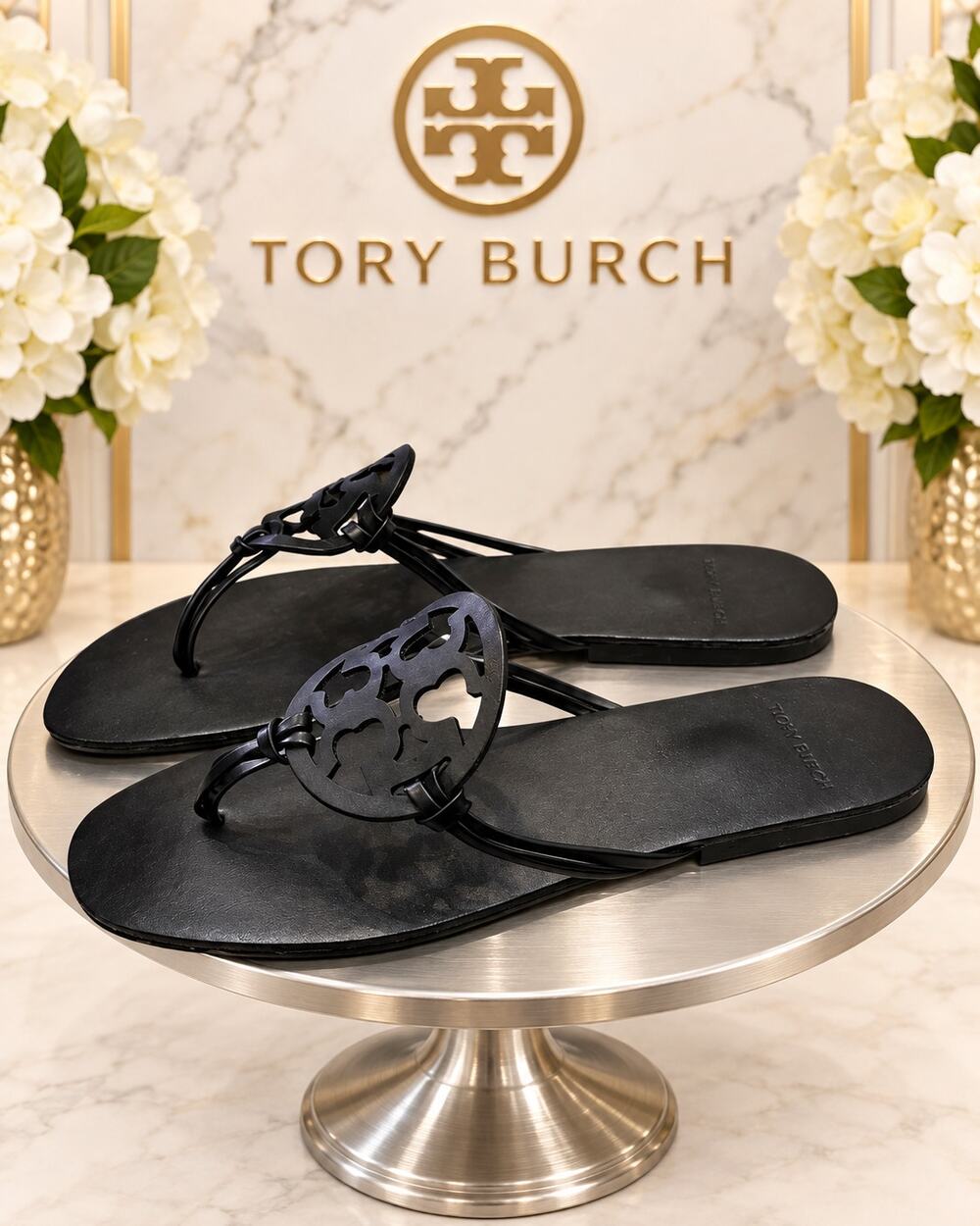 Tory Burch Black Leather Logo Medallion Thong Sandals Women’s Size 6